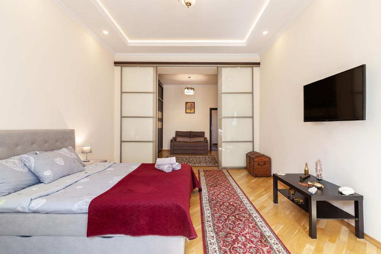 Apartment On Tamanska - Вулиця Дарії Гусяк Lviv Extérieur photo