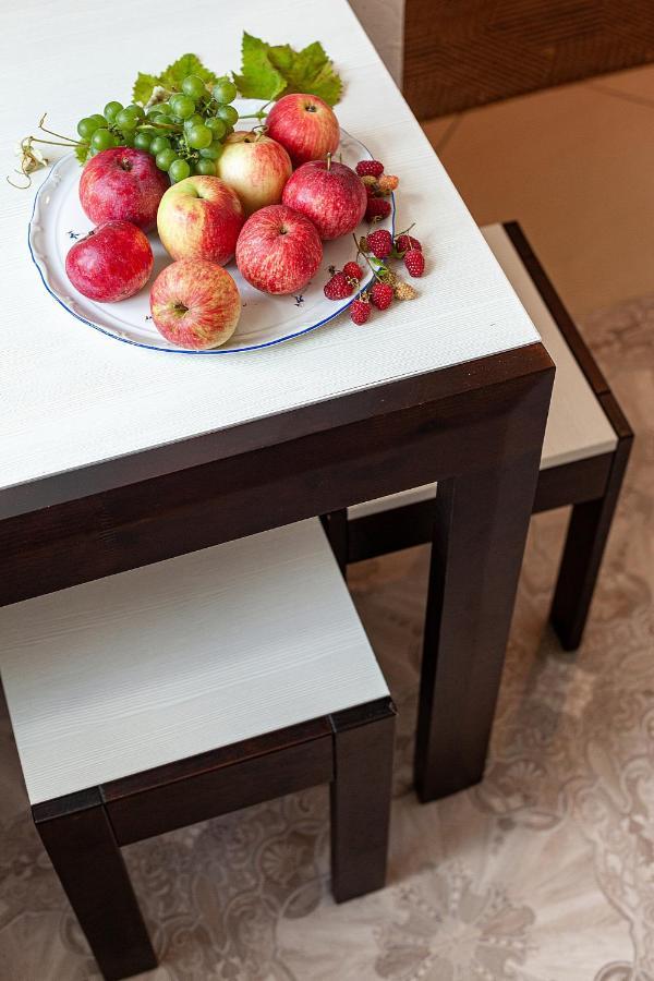 Apartment On Tamanska - Вулиця Дарії Гусяк Lviv Extérieur photo