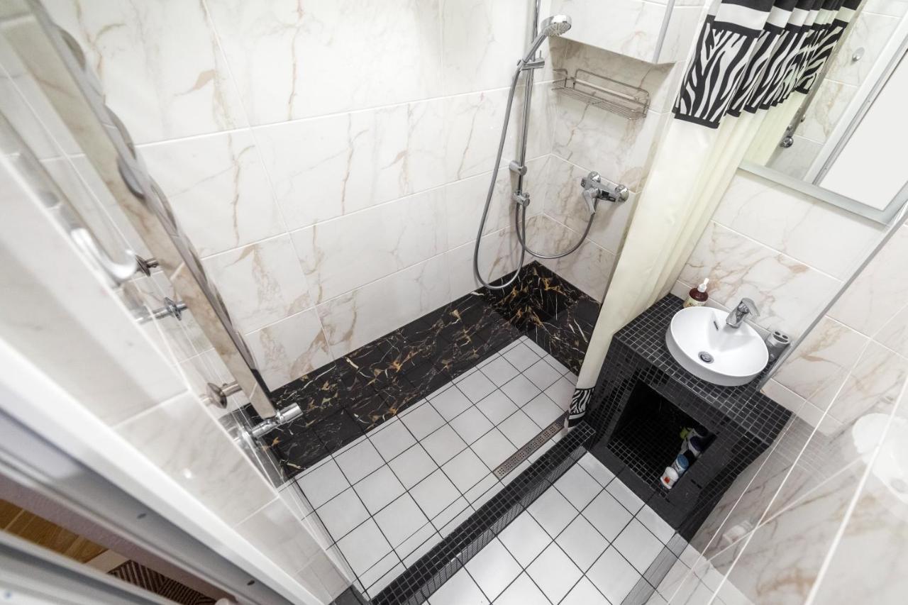 Apartment On Tamanska - Вулиця Дарії Гусяк Lviv Extérieur photo