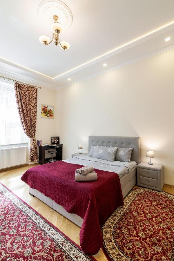 Apartment On Tamanska - Вулиця Дарії Гусяк Lviv Extérieur photo